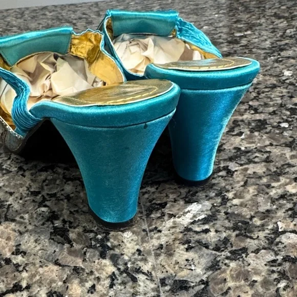 Vogue Turquoise and Gold Embellished Heels EUC 39 - Picture 9 of 16
